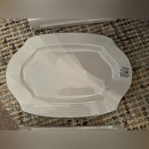 Nora Fleming NIB Pretty Platter (Autographed)